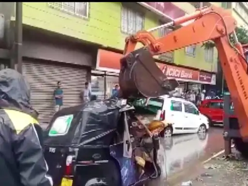 गुवाहाटी में मूसलाधार बारिश से जगह-जगह लैंडस्लाइड 48 घंटे में ओडिशा में पहुंचेगा मानसून