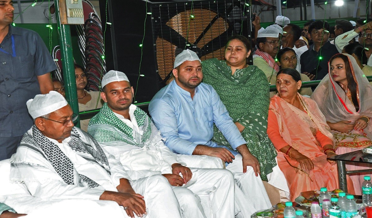 किसी सस्पेंस फिल्म के डायरेक्टर से कम नहीं नीतीश कुमार एक ही झटके में उड़ाई बीजेपी की नींद