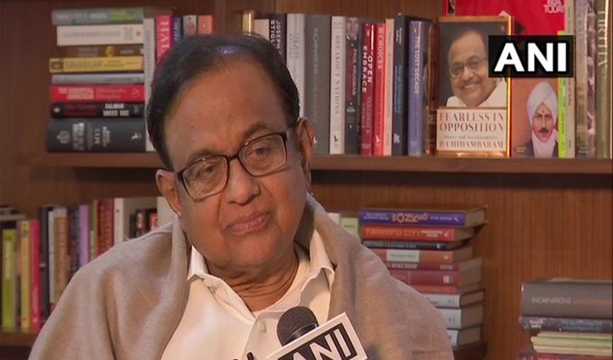 हमें यदि उन्नत स्पाईवेयर मिले तो हम उन्हें चार अरब डॉलर दे सकते हैं: चिदंबरम का सरकार पर निशाना