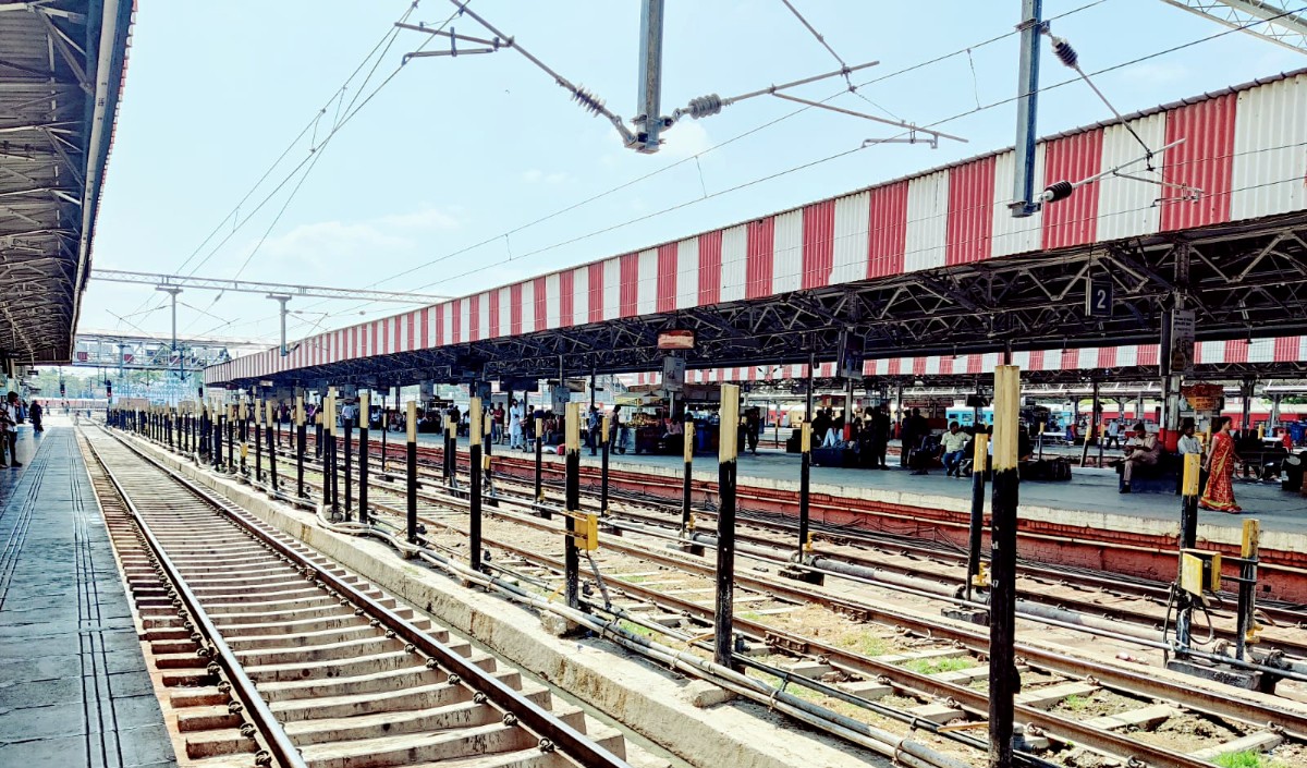 1215 रेलवे स्टेशनों को आदर्श स्टेशन बनाया गया 38 को इस वित्त वर्ष में बना दिया जाएगा: अश्विनी वैष्णव