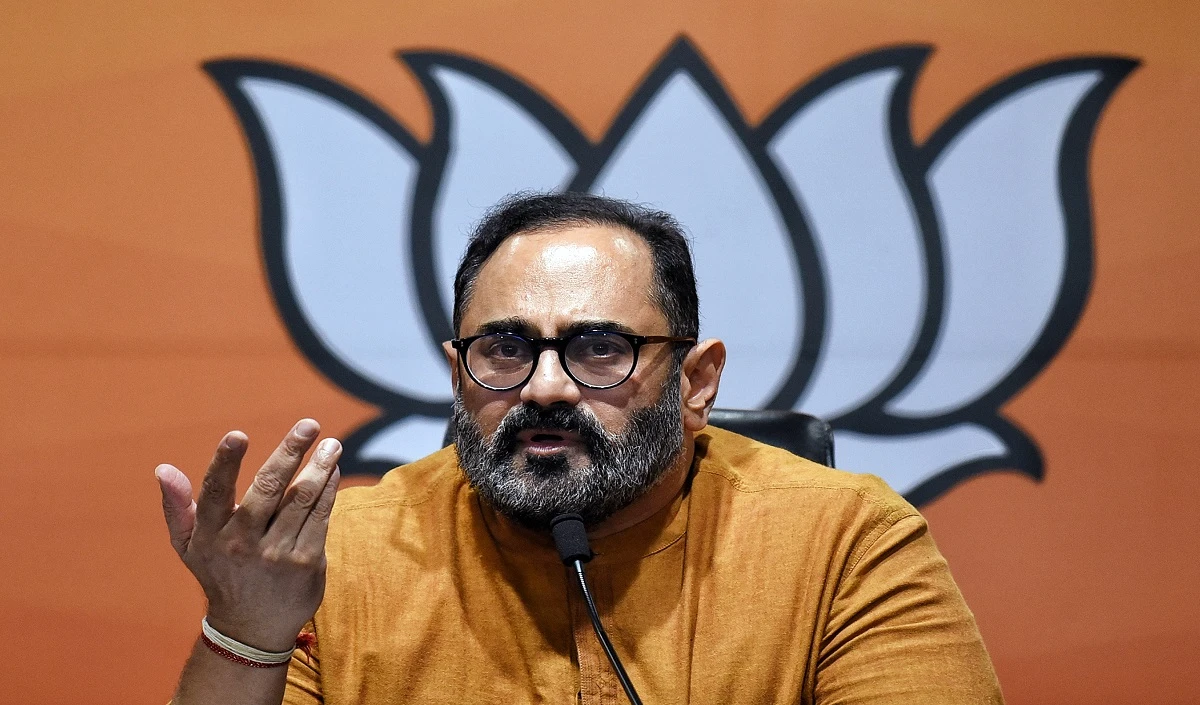 केंद्रीय मंत्री राजीव चंद्रशेखर ने नगालैंड के सुदूर जुन्हेबोतो जिले का दौरा किया