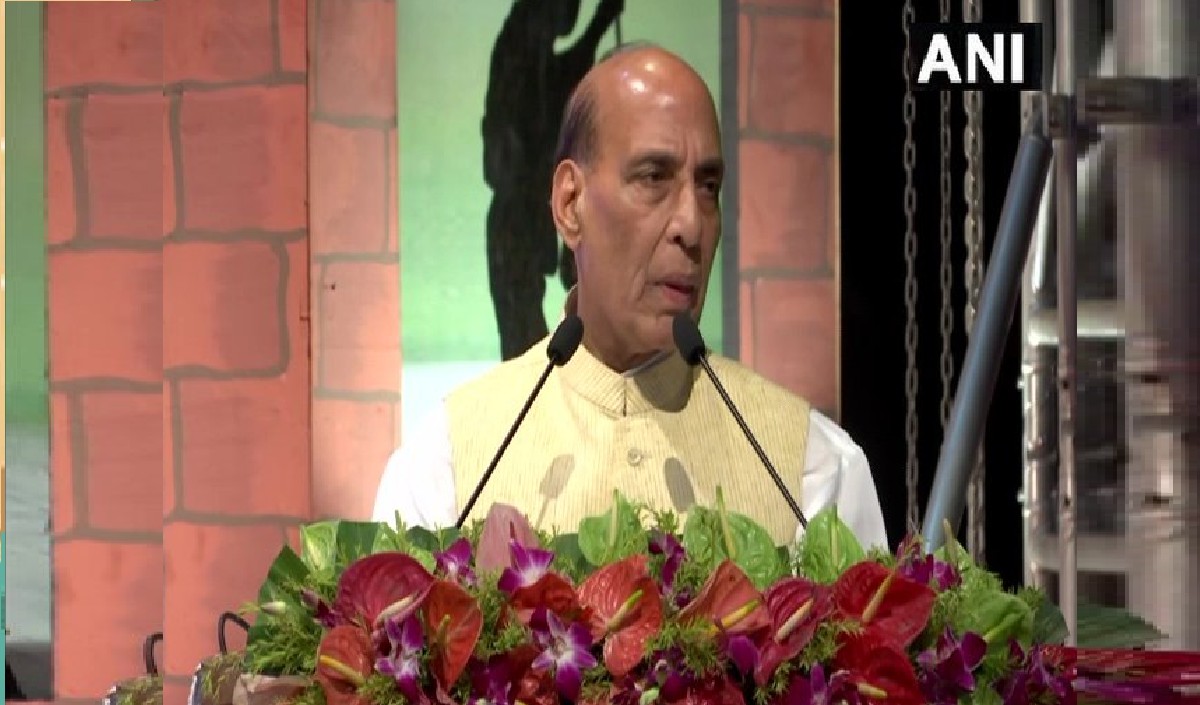 1971 के युद्ध के दिग्गजों के सम्मान समारोह में बोले राजनाथ दुनिया की कितनी बड़ी ताकत हो वो भारत माता की शीश को नहीं झुका सकती