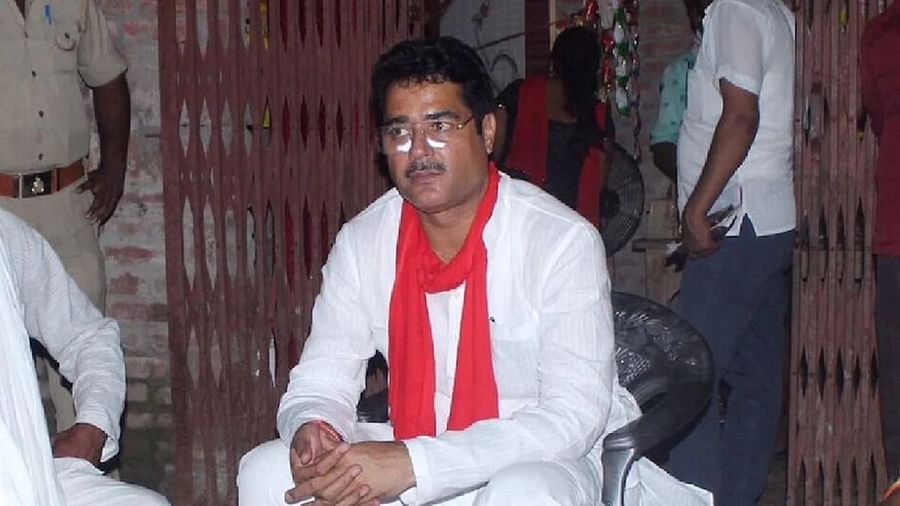 चुनाव से पहले एसपी को बड़ा झटका गौरीगंज विधायक राकेश प्रताप सिंह हो सकते हैं बीजेपी में शामिल