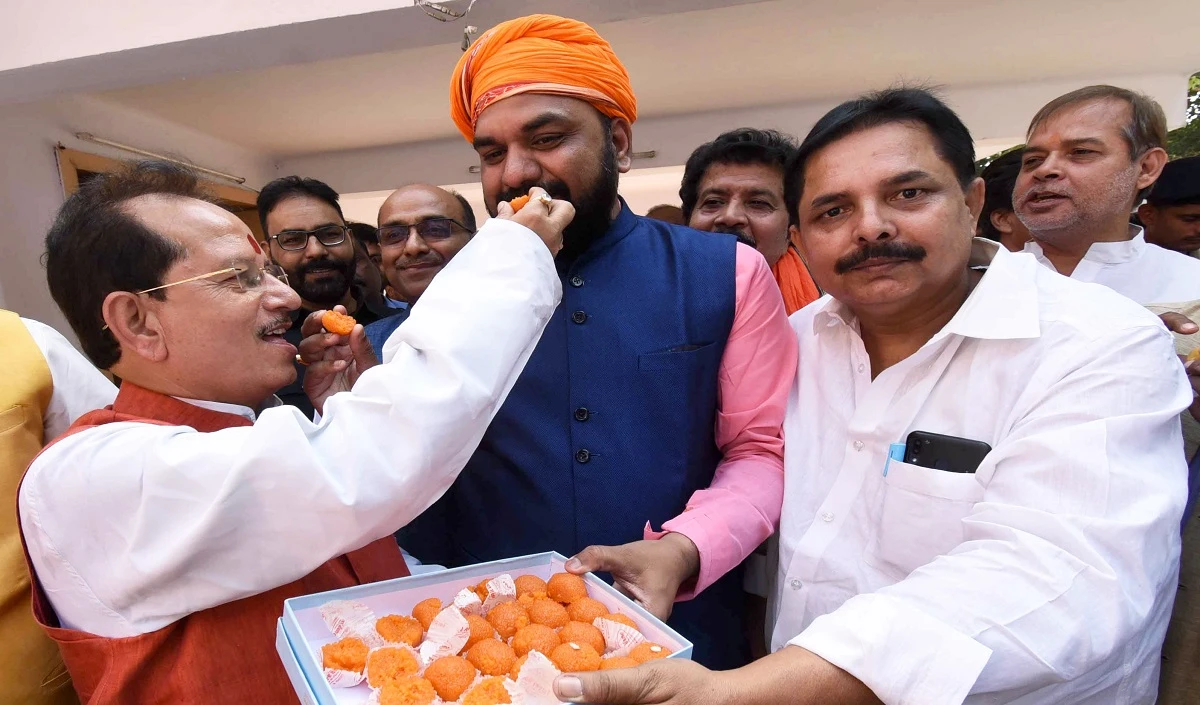 Bihar: नीतीश को टक्कर देने के लिए पार्टी ने खेला बड़ा दांव, भाजपा के नए सम्राट बने चौधरी