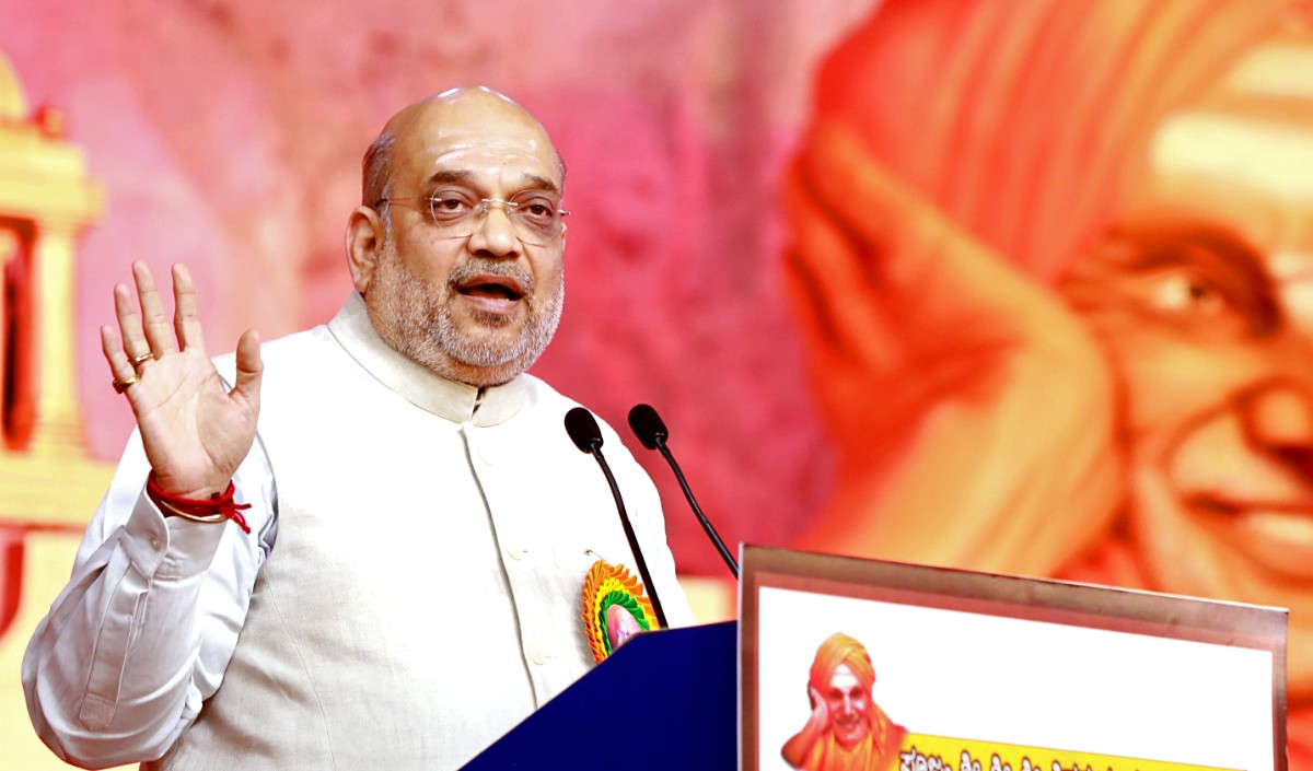 मैं कभी किसी को नहीं डांटता गुस्सा भी नहीं होता बस कश्मीर के सवाल पर हो जाता हूं :शाह