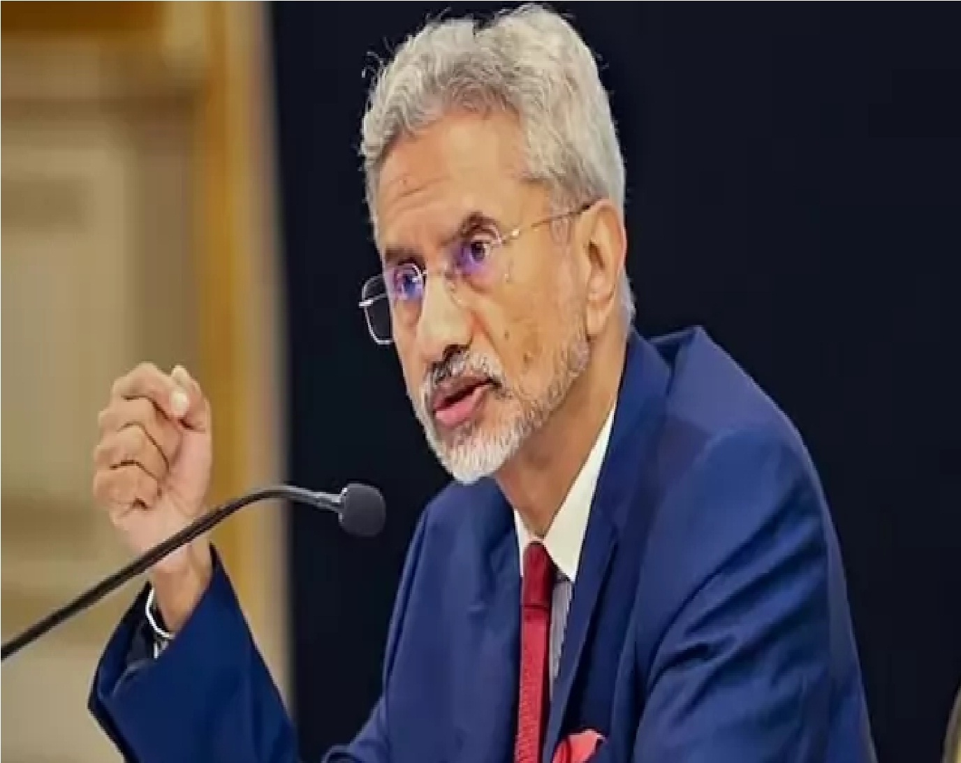 New Delhi: Maldives Controversy पर आया S Jaishankar का बयान, कहा- नहीं दे सकते गारंटी 