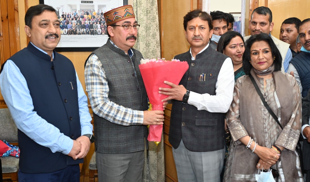 सिकंदर कुमार ने मुख्यमंत्री जयराम और भाजपा प्रदेश अध्यक्ष की उपस्तिथि में भरा राज्यसभा का नामांकन