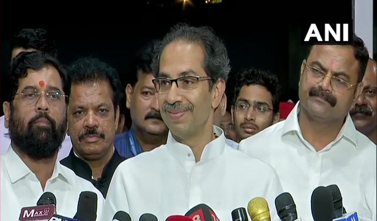 महाराष्ट्र सरकार ने उच्च न्यायालय से कहा हम कोविड-19 पाबंदियों पर समीक्षा बैठक करेंगे