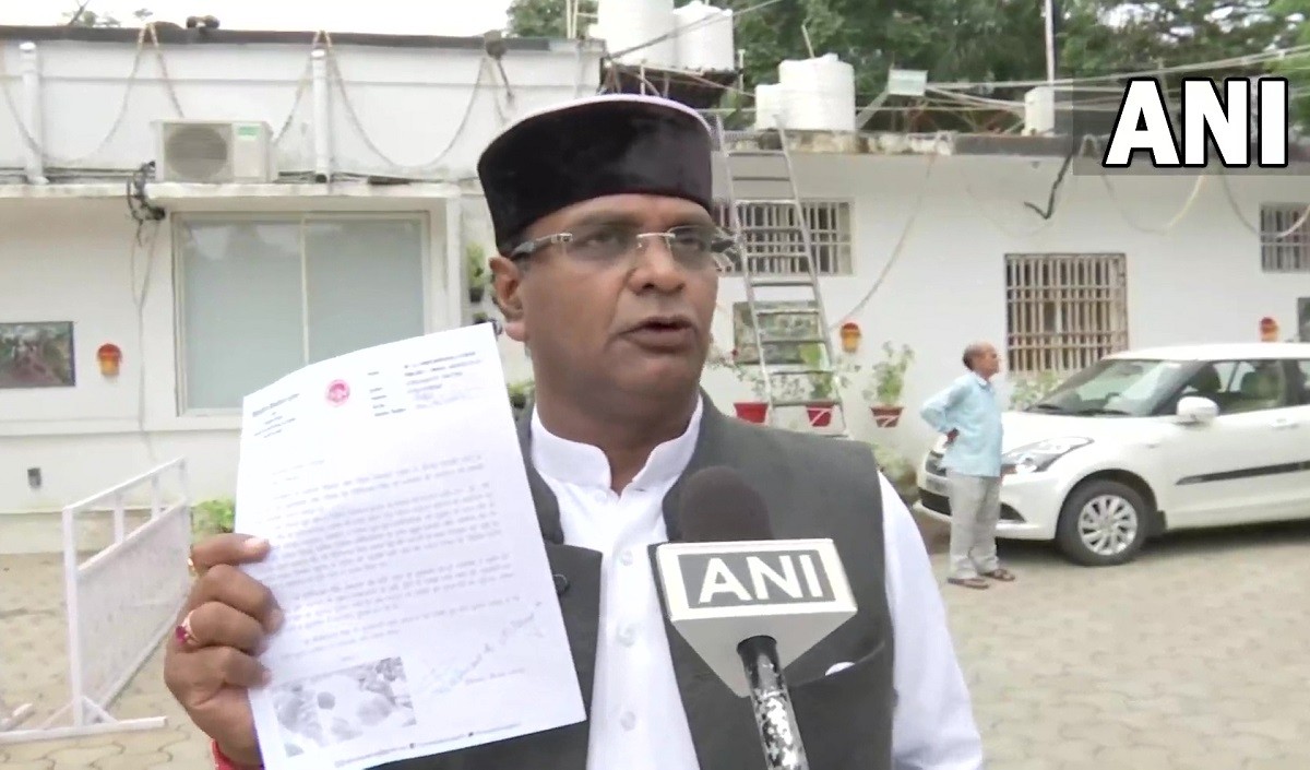 शिवराज के मंत्री ने सोनिया गांधी को लिखा पत्र दिग्विजय सिंह को गुंडा कांग्रेस का अध्यक्ष बनाने की मांग की