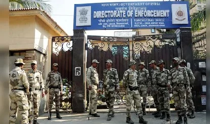 पश्चिम बंगाल PDS राशन घोटाले में ED का बड़ा एक्शन, Kolkata समेत कई ठिकानों पर ताबड़तोड़ छापेमारी