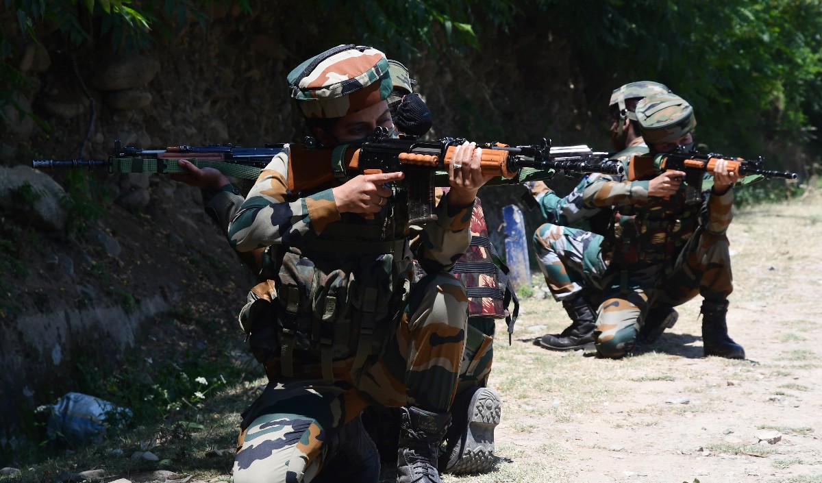 सेना में महिला की भर्ती का ईमानदार प्रयास किया जा रहा है : केन्द्र