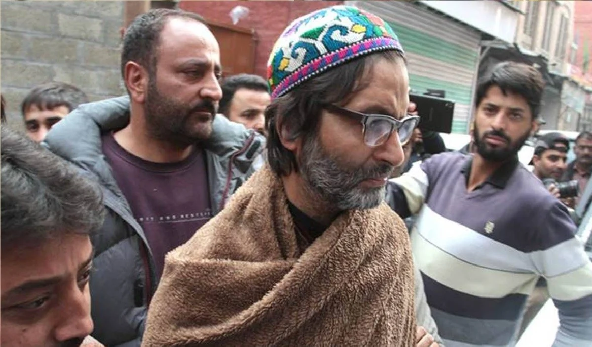 कश्मीर की आबोहवा में जहर घोलने वाले यासीन मलिक पर NIA Court आज सुनाएगी फैसला पाकिस्तान बना पैरोकार लगाई ये गुहार